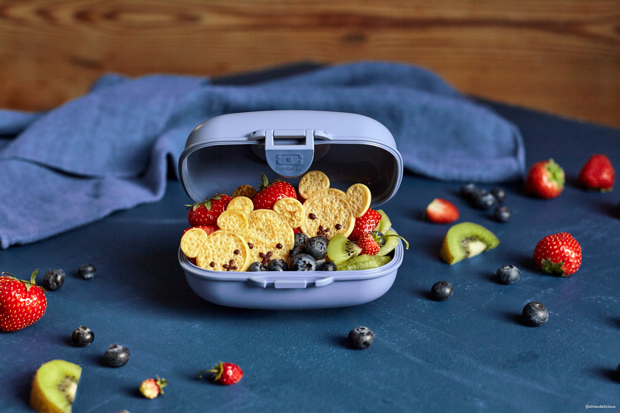 Kinder Brotdose "MB Gram blue Infinity"